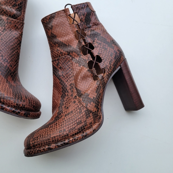 Free People Snake Marietta Heel Boot Mocha Brown 38.  8 - Picture 5 of 10